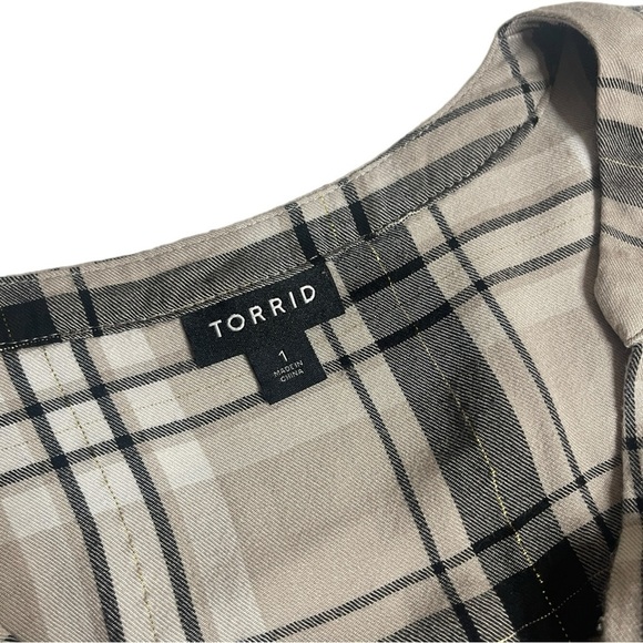 Babydoll Rayon Twill Button-Front Top Size 1X - Picture 4 of 4